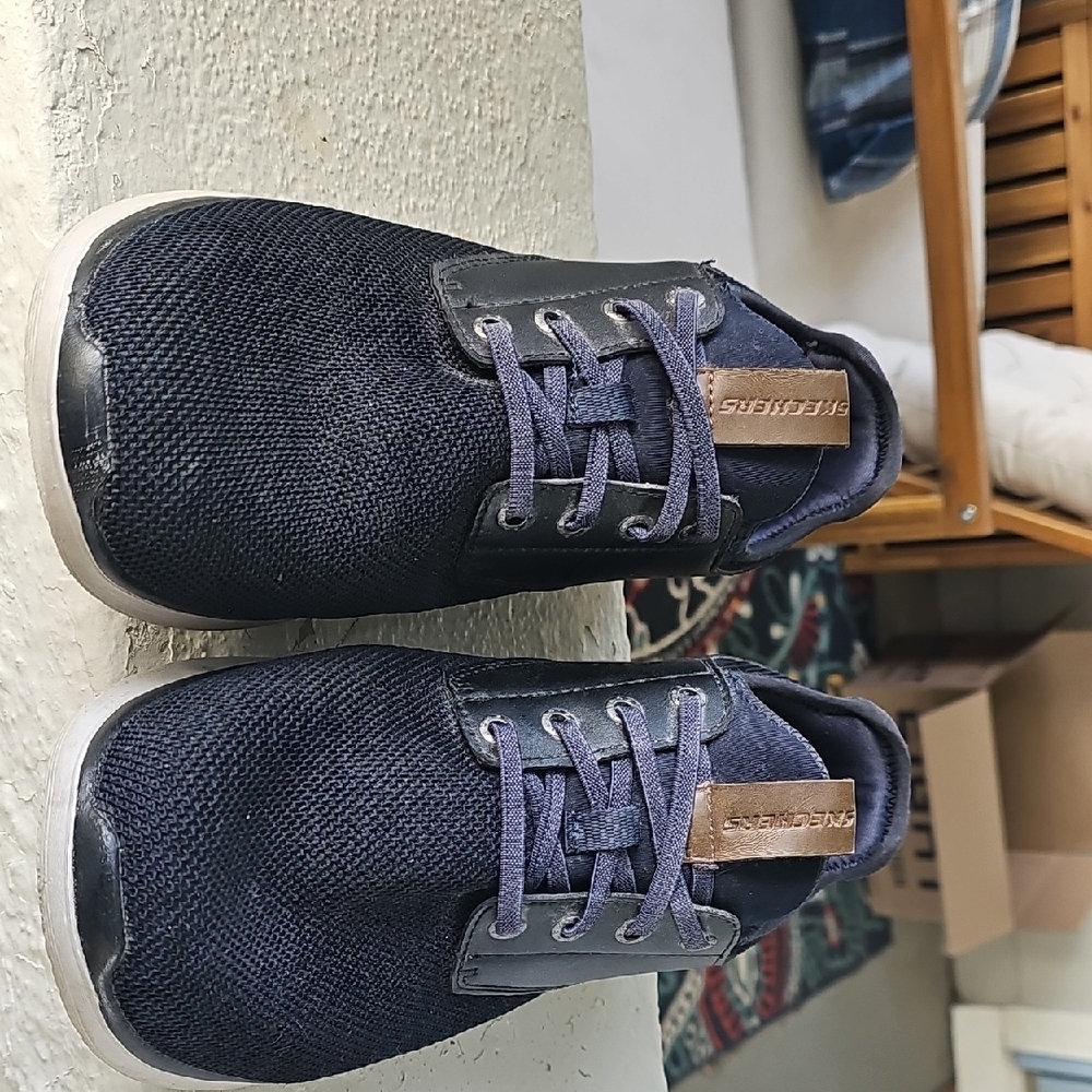 Skechers Men's Navy and Gray Sneakers